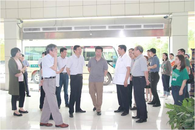 ���Ұl(f��)չ�ĸ�ί���˾���Ԫ˾�L���I(l��ng)��(d��o)һ�е����՝����[���t(y��)Ժ�{(di��o)��